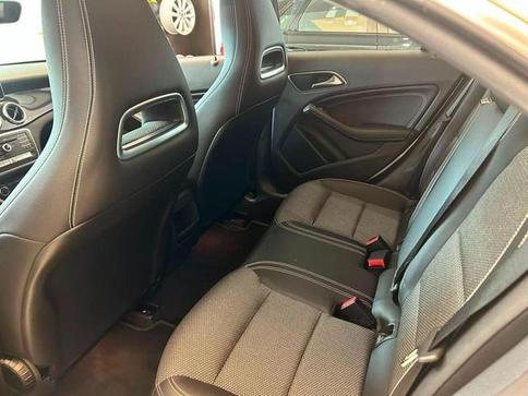 MERCEDES-BENZ CLA 180 122CV