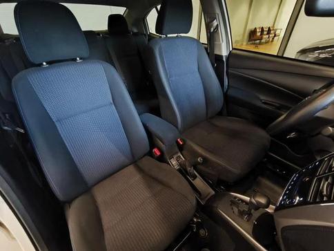 TOYOTA YARIS SA PLSCNT