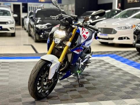 BMW F 900 R SPORT PLUS