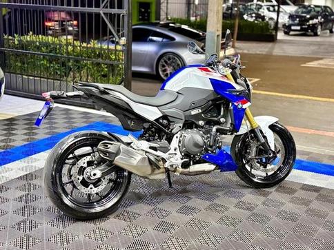 BMW F 900 R SPORT PLUS