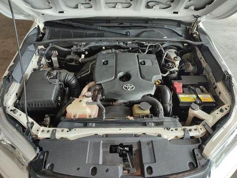 TOYOTA HILUX 2.8 SR 4X4 CD 16V DIESEL 4P AUTOMATICO