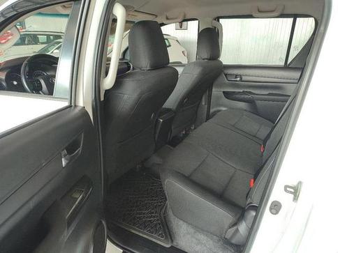 TOYOTA HILUX 2.8 SR 4X4 CD 16V DIESEL 4P AUTOMATICO