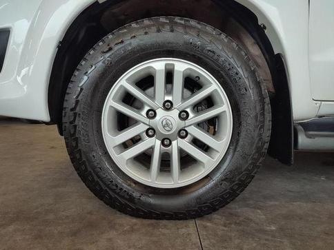 TOYOTA HILUX SW4 SRV 4X4