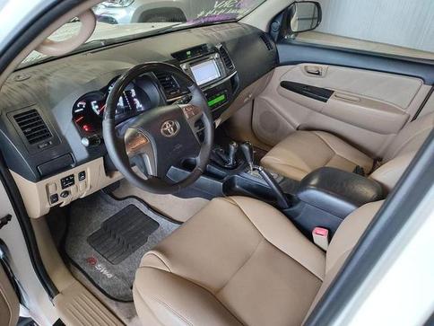 TOYOTA HILUX SW4 SRV 4X4