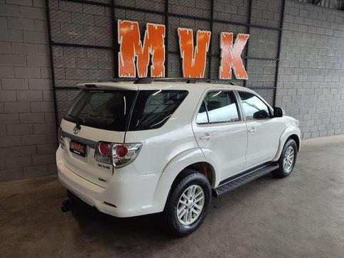 TOYOTA HILUX SW4 SRV 4X4