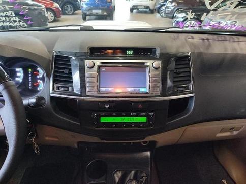 TOYOTA HILUX SW4 SRV 4X4