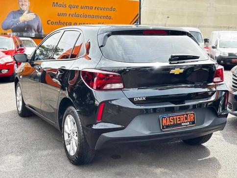 CHEVROLET ONIX 10MT LT2