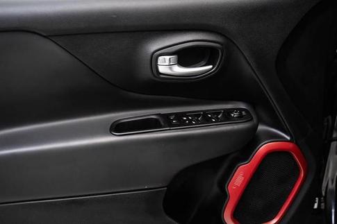 JEEP RENEGADE TRAILHAWK T270 1.3 TB FLEX AUT