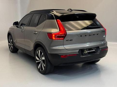 VOLVO XC 40 T5 R-DESIGN