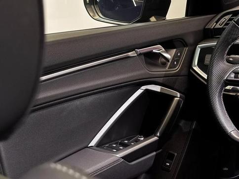 AUDI Q3 SPB PERF BLACK 2.0 TFSI TIPT QUAT