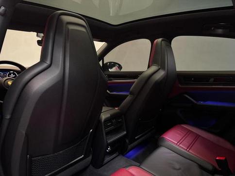 PORSCHE CAYENNE COUPE E-HYBRID 3.0 V6 462CV