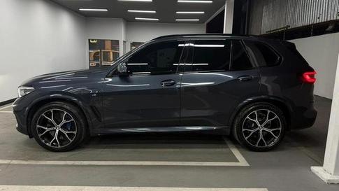 BMW X5 XDRIVE 45E