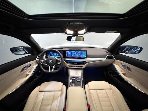 BMW 330E M SPORT 2.0 TURBO AUT H�BRIDO