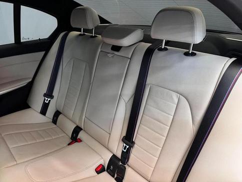 BMW 330E M SPORT 2.0 TURBO AUT H�BRIDO