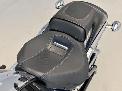 HARLEY-DAVIDSON SOFTAIL BREAKOUT