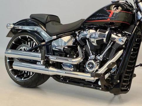 HARLEY-DAVIDSON SOFTAIL BREAKOUT