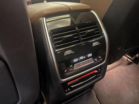 BMW I/ BMW X6 M COMPETITION