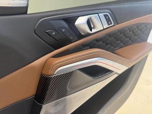 BMW I/ BMW X6 M COMPETITION