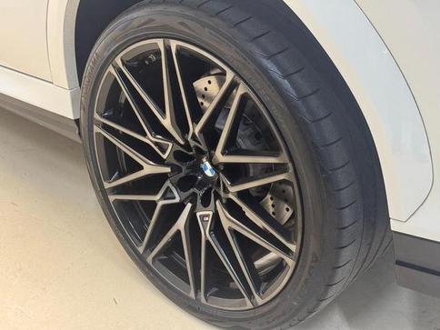 BMW I/ BMW X6 M COMPETITION