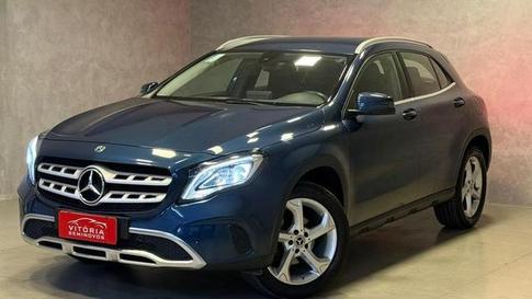 MERCEDES-BENZ GLA200FF