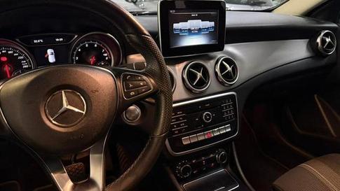 MERCEDES-BENZ GLA200FF