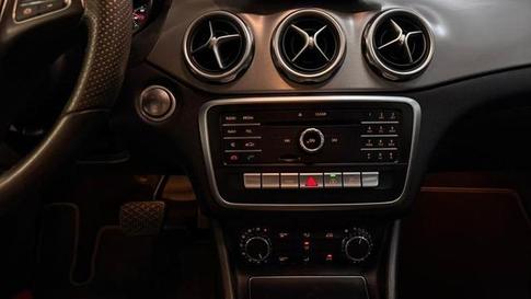 MERCEDES-BENZ GLA200FF