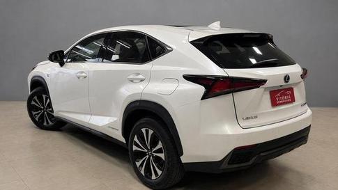 LEXUS NX300H F-SPORT