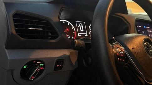 VOLKSWAGEN T CROSS TSI ADA