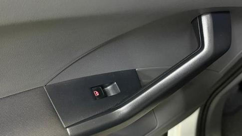 VOLKSWAGEN T CROSS TSI ADA