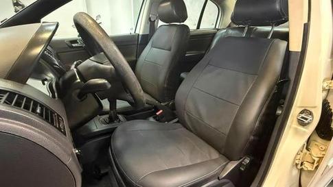 VOLKSWAGEN POLO SEDAN 1.6