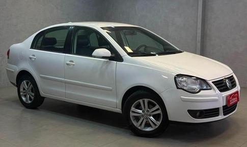 VOLKSWAGEN POLO SEDAN 1.6
