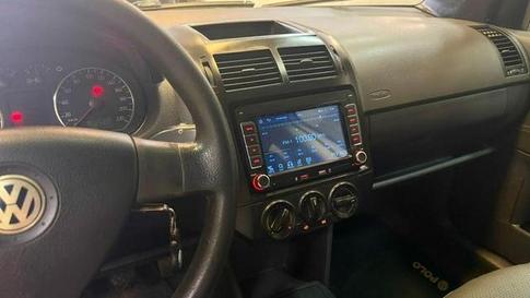 VOLKSWAGEN POLO SEDAN 1.6