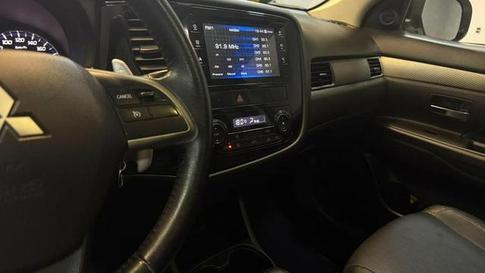 MITSUBISHI MMC OUTLANDER 2.0