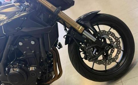 HONDA CB 500F