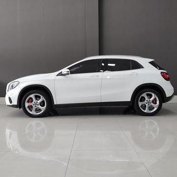 MERCEDES-BENZ GLA 200 FF
