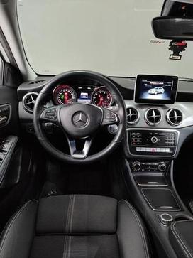 MERCEDES-BENZ GLA 200 FF