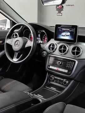 MERCEDES-BENZ GLA 200 FF