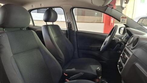 VOLKSWAGEN VOYAGE TL MA S