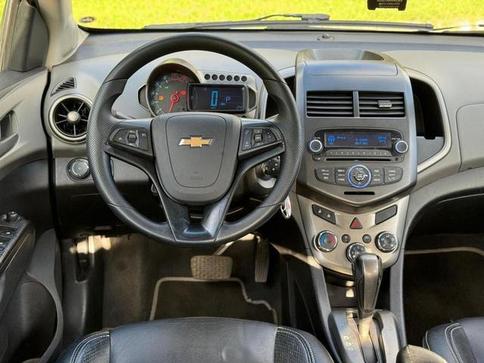 CHEVROLET SONIC LT HB AT