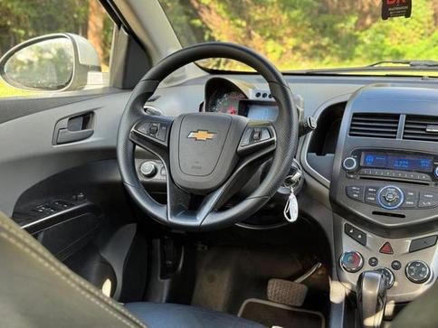 CHEVROLET SONIC LT HB AT