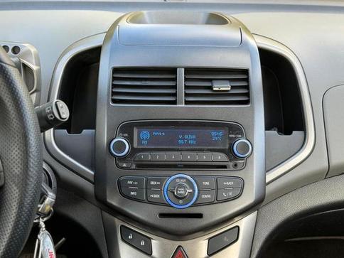 CHEVROLET SONIC LT HB AT