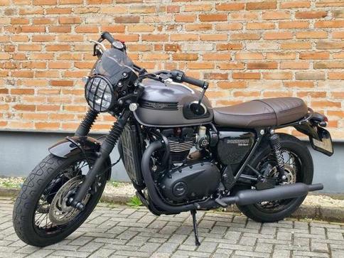 TRIUMPH BONNEVILLE T120 BLACK