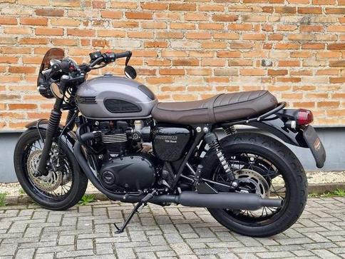 TRIUMPH BONNEVILLE T120 BLACK