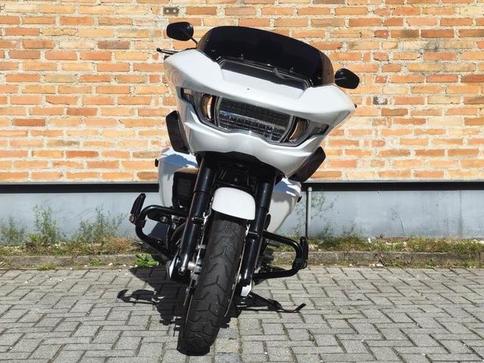 HARLEY-DAVIDSON ROAD GLIDE SPECIAL
