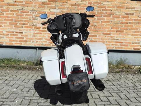 HARLEY-DAVIDSON ROAD GLIDE SPECIAL