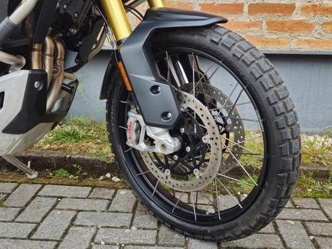 TRIUMPH TIGER 1200 RALLY EXPLORER