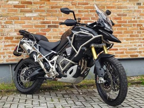 TRIUMPH TIGER 1200 RALLY EXPLORER