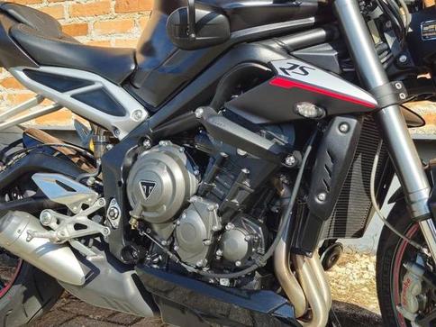 TRIUMPH STREET TRIPLE RS