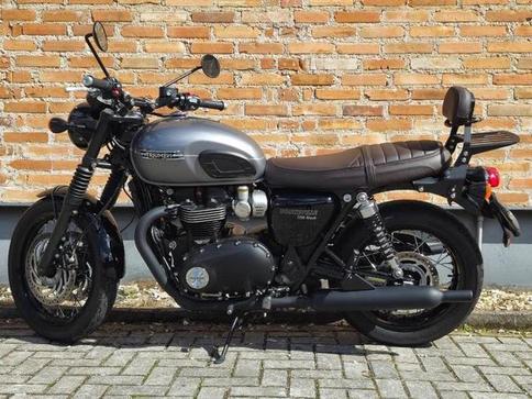 TRIUMPH BONNEVILLE T120 BLACK