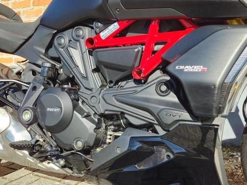 DUCATI DIAVEL 1260 S